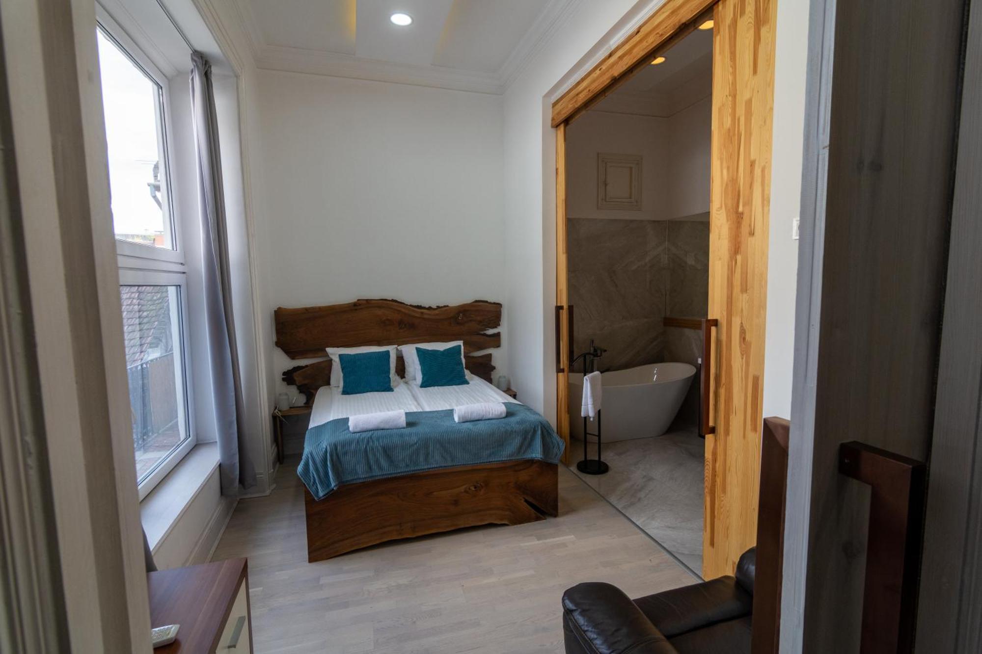 Tower Szeged Belvarosi Exkluziv Panoramas Apartman - Free Parking Bagian luar foto